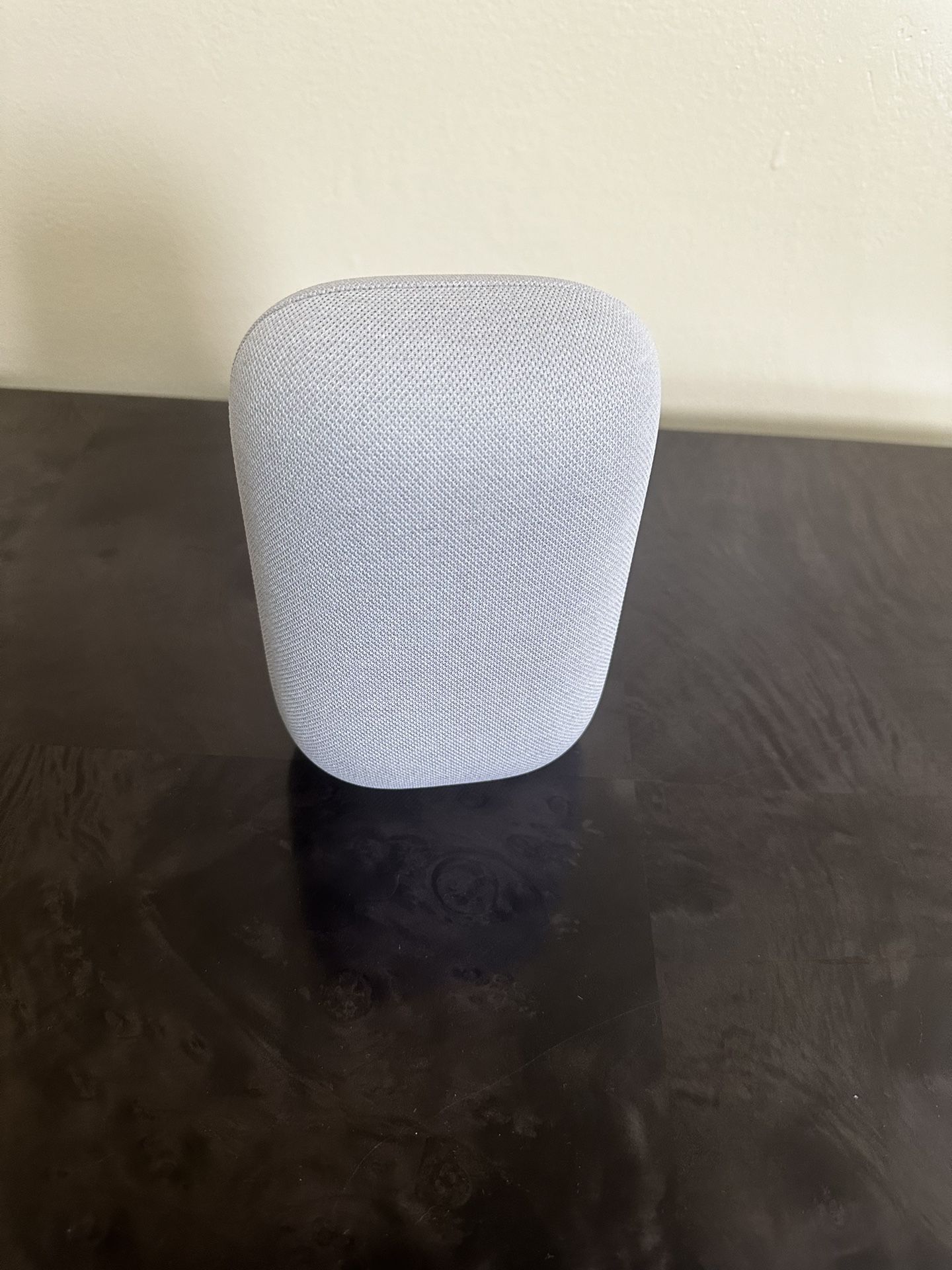 Google - Nest Audio - Smart Speaker -Chalk