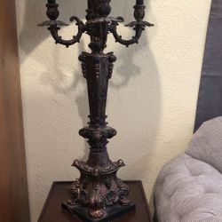Incredible Vintage Lamp It Works It was re-painted oh 1015 years ago by an artist it’s fantastic