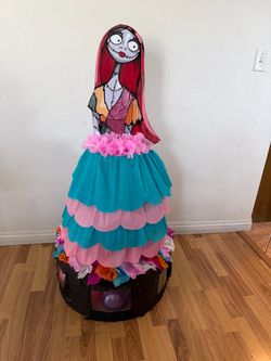 Sally from nightmare before Christmas dress style pinata with balls