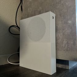 Xbox One S Great Shape 