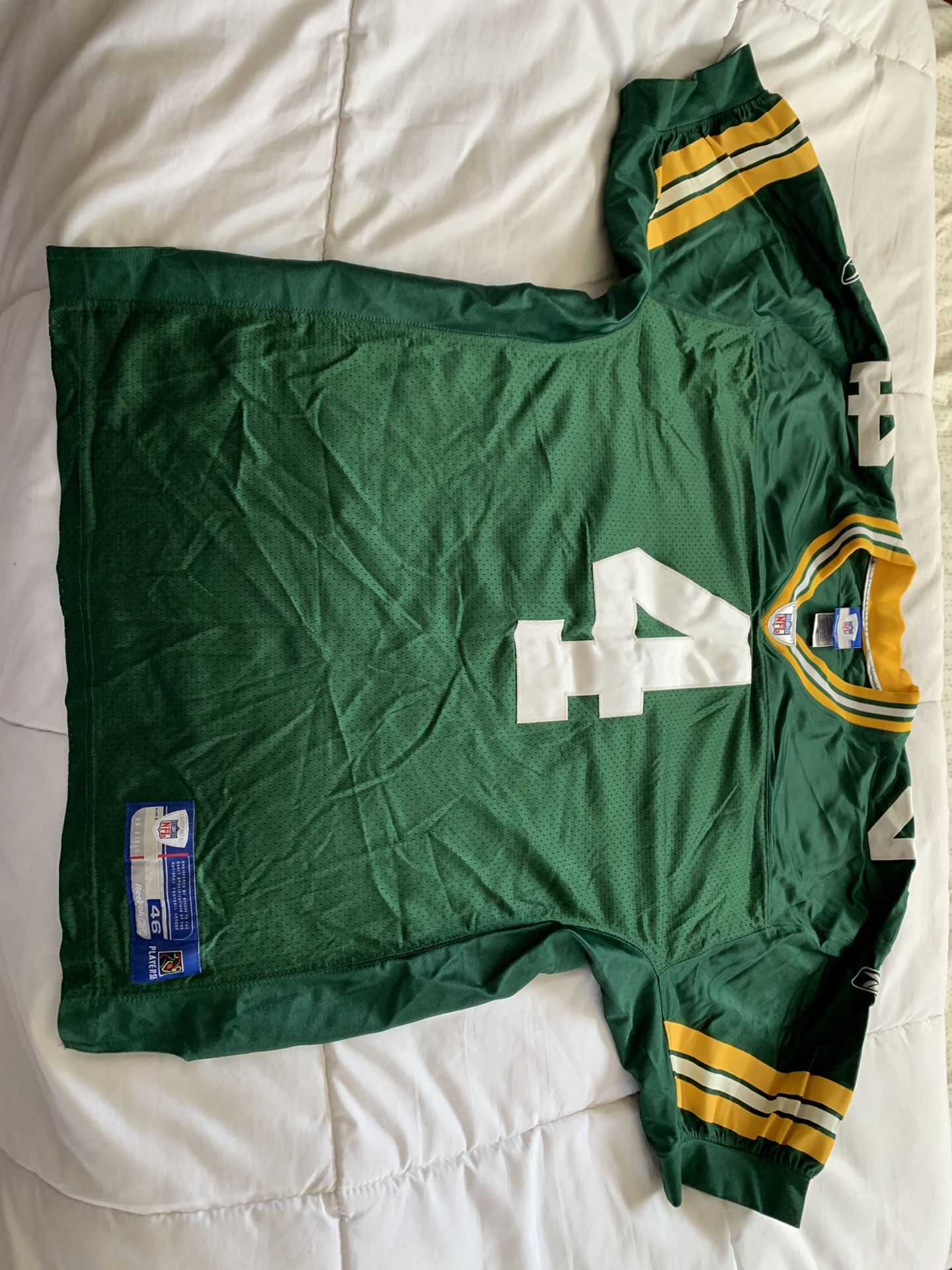 Authentic Reebok Brett Favre Green Bay Packers Jersey (Size 46/Medium)