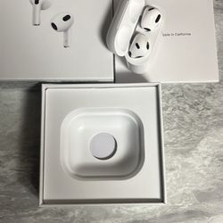 Apple AirPods Gen 3