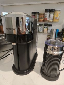 Nespresso machine with frother