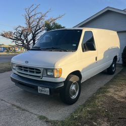2002  Ford E-250