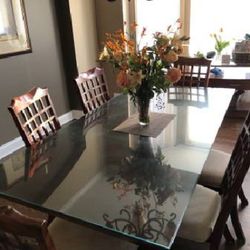 Dining Room Table 6 Chairs $59 Down