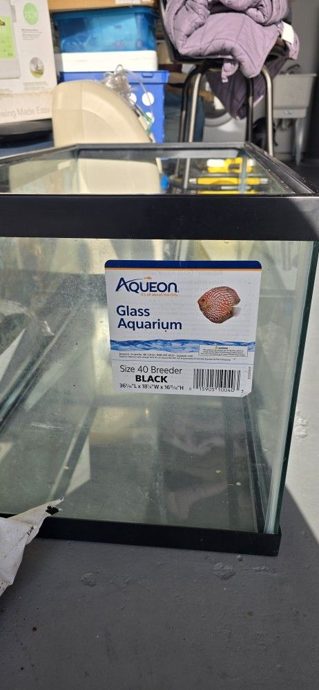 40 Gallons Aquarium
