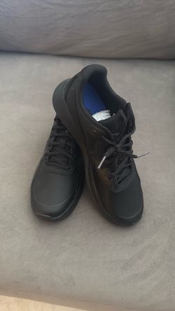 Tennis shoes for men Non-Slip, Liquid-Resistant