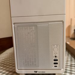 Thermaltake Tr100 SFF Computer Case