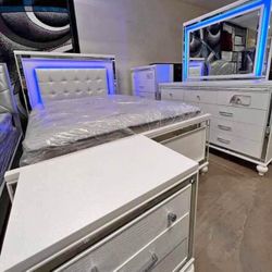 New 4pc Bedroom Set In Box 📦 Buy Now Py Later $39 Down 