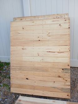 2 pallets free