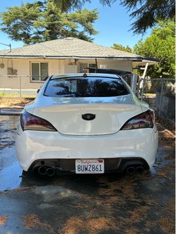 Hyundai Genesis 2012