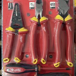 Milwaukee Tools