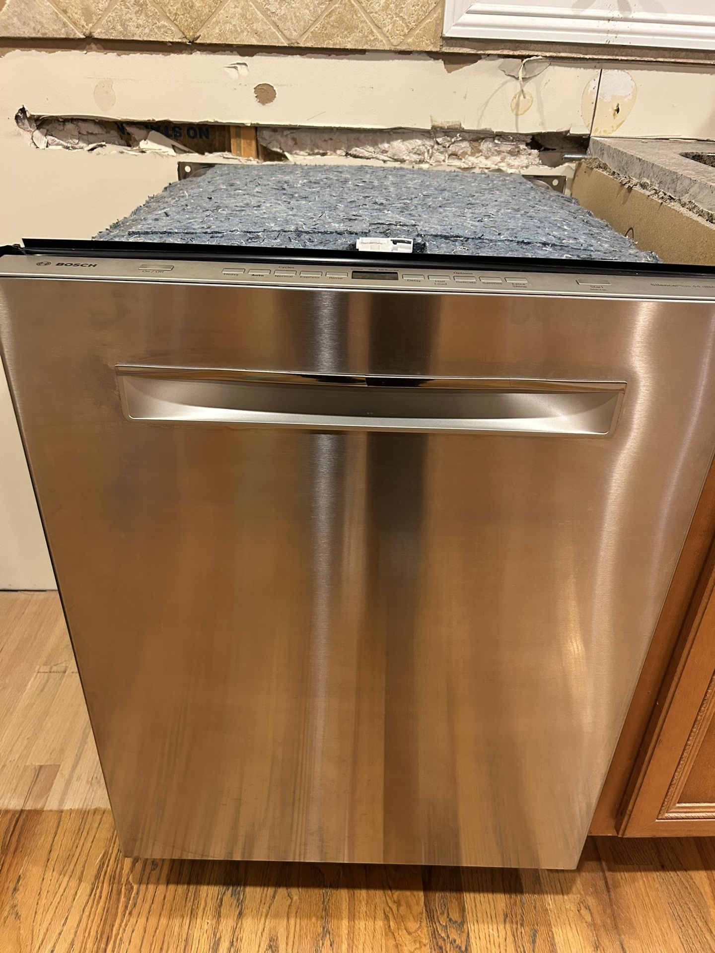 Bosch 24-inch Dishwasher