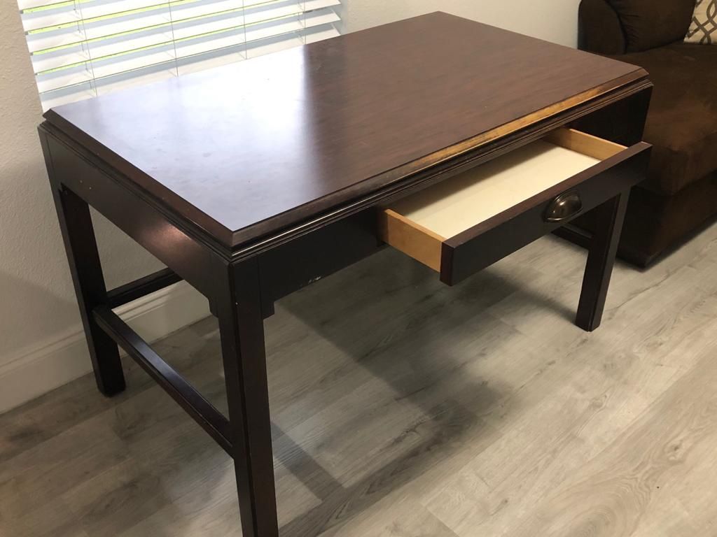 Office Desk.... Very Solid