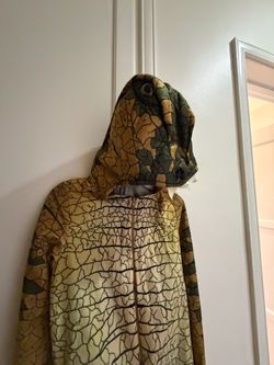 Dinosaur costume. Size 4T