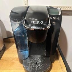 KEURIG Coffee Machine 