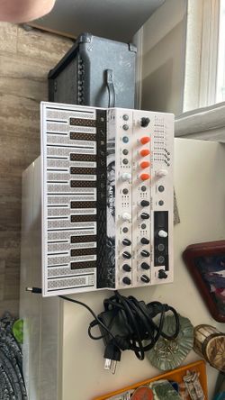 Arturia Microfreak Synthesizer