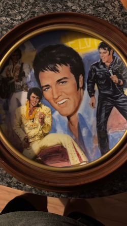 Elvis plate