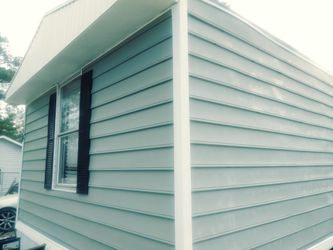Vinyl siding for mobile home 1 year old