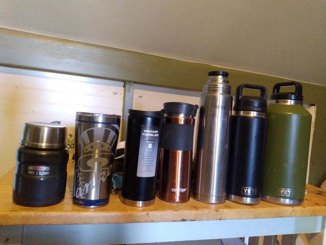 Yeti. Contigo. Thermos 