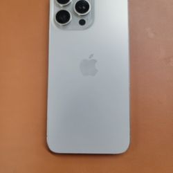 15 Pro Max 256GB Unlocked