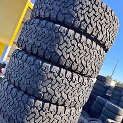265/70-17 Vendo Set De Tires En Buenas Condiciones De Vida Las 4