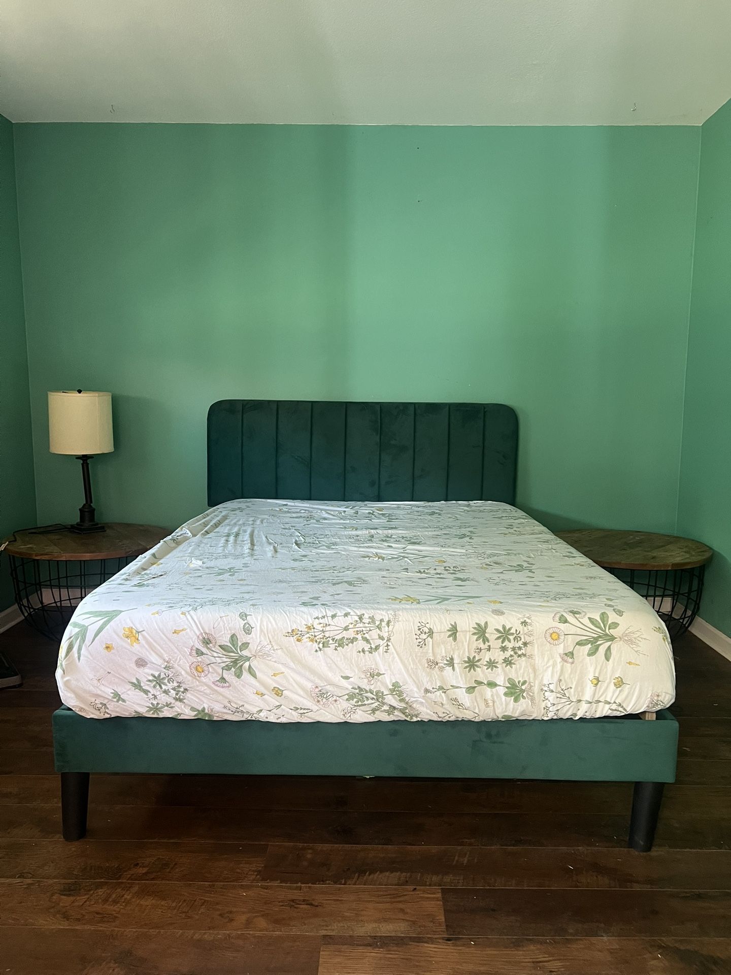 Queen Bed Frame With Mattress