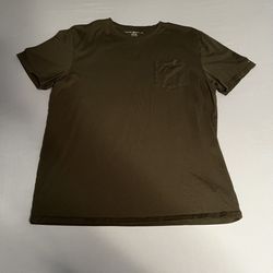 Tommy Hilfiger Adult Pocketed T-Shirt