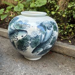Porcelain Korean Vase