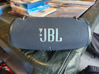JBL xtreme3 portable Bluetooth Speaker