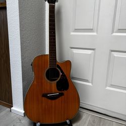 Yamaha Acoustic-Electric Guitar