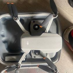 Mini 2 Drone Fly More Combo