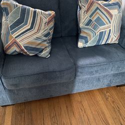 Sofa/Couch Set