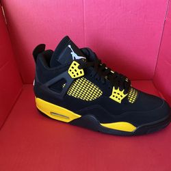 Jordan 4 thunder