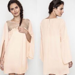 NWT Beautiful Kori Large Bell Sleeve Dress