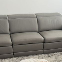 Ashley Furniture - Rally-Up 3-Piece Dual Power Leather Reclining Modular Sectional Sofa