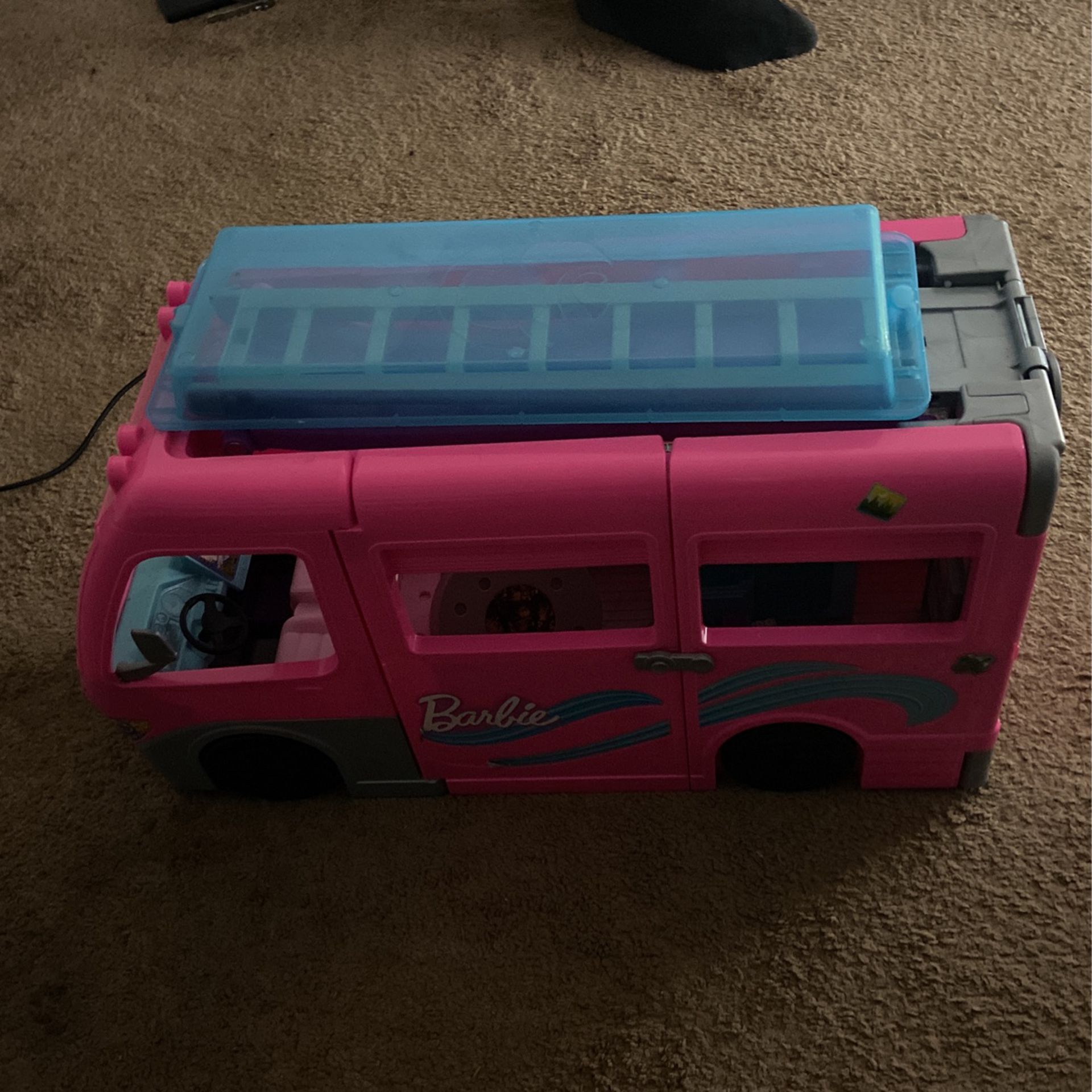 dosis Molester gerucht Barbie Camper With Slide And Pool for Sale in Baltimore, MD - OfferUp