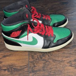 Jordan 1’s Pine Green And Red 