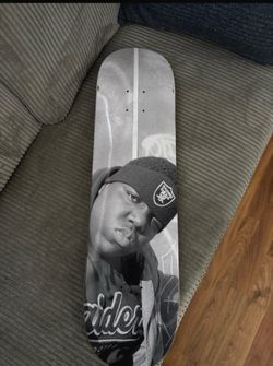 Skateboard