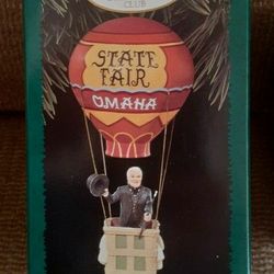 Hallmark & Danbury Mint X-Mas Collectables 
