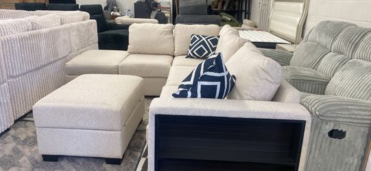 New 105x82 Boucle fabric sectional couch / free delivery