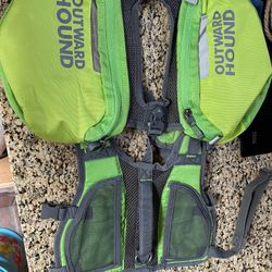 Outward hound dog Leash Vest And Carrying Vest. 