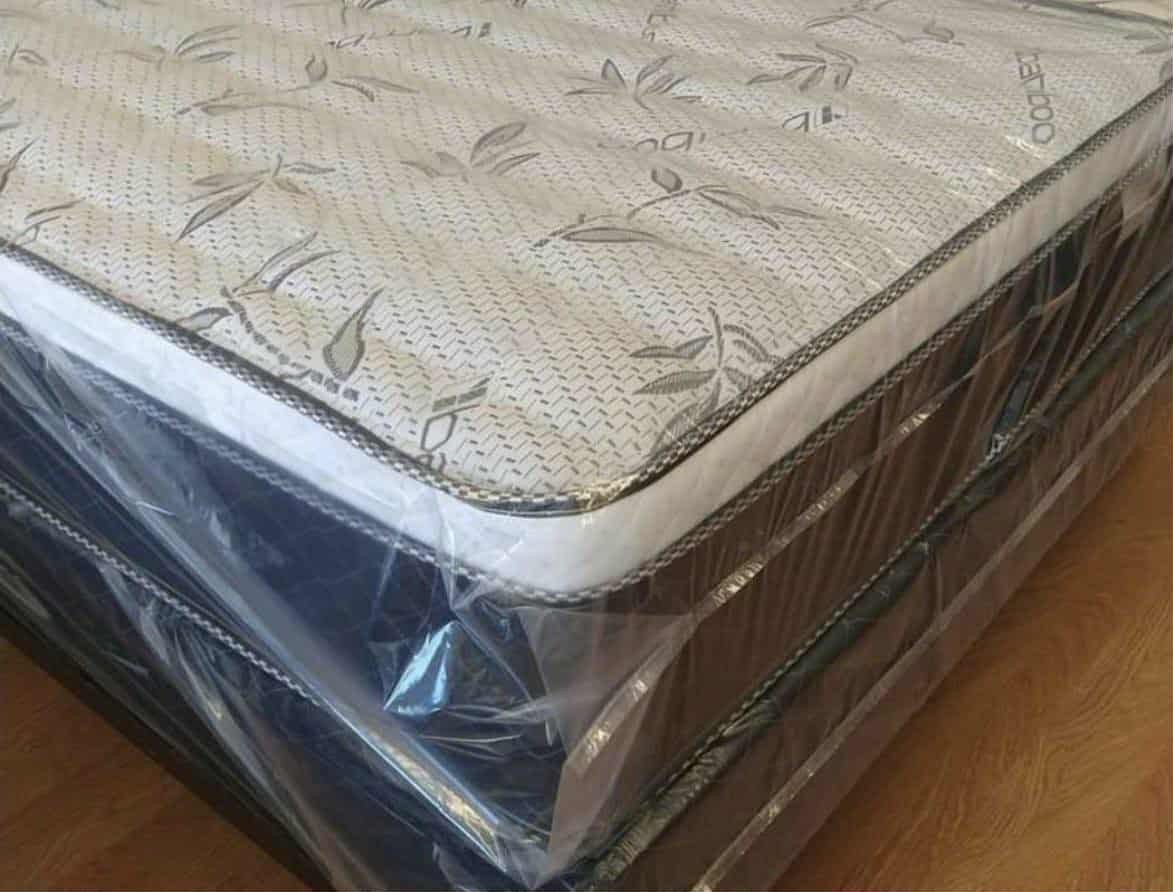 QUEEN PILLOW TOP MATTRESS SET WHIT BOX SPRING BRAND NEW ✅️