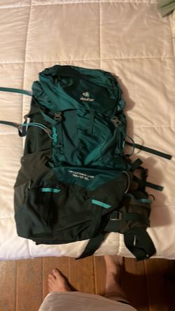 NEW Deuter Aircontact Lite 35+10 SL Backpack – Women’s Hiking/Backpacking Pack