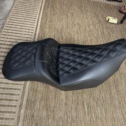 2024 Harley- Saddle man Extended Reach Seat