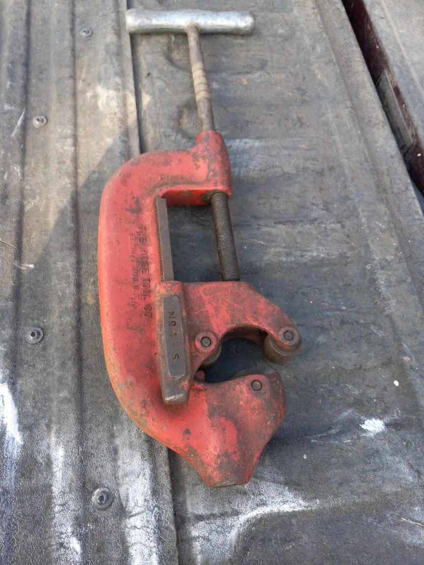 LARGE Ridge Pipe Cutters