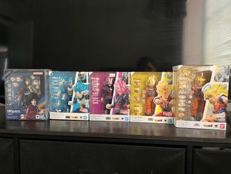 S.H. Figuarts Dragon Ball Lot -One Demon Slayer & S.H Figuart Blue battle Effect