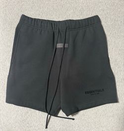 Fear of God Essentials Sweat Shorts - Black (Size M)