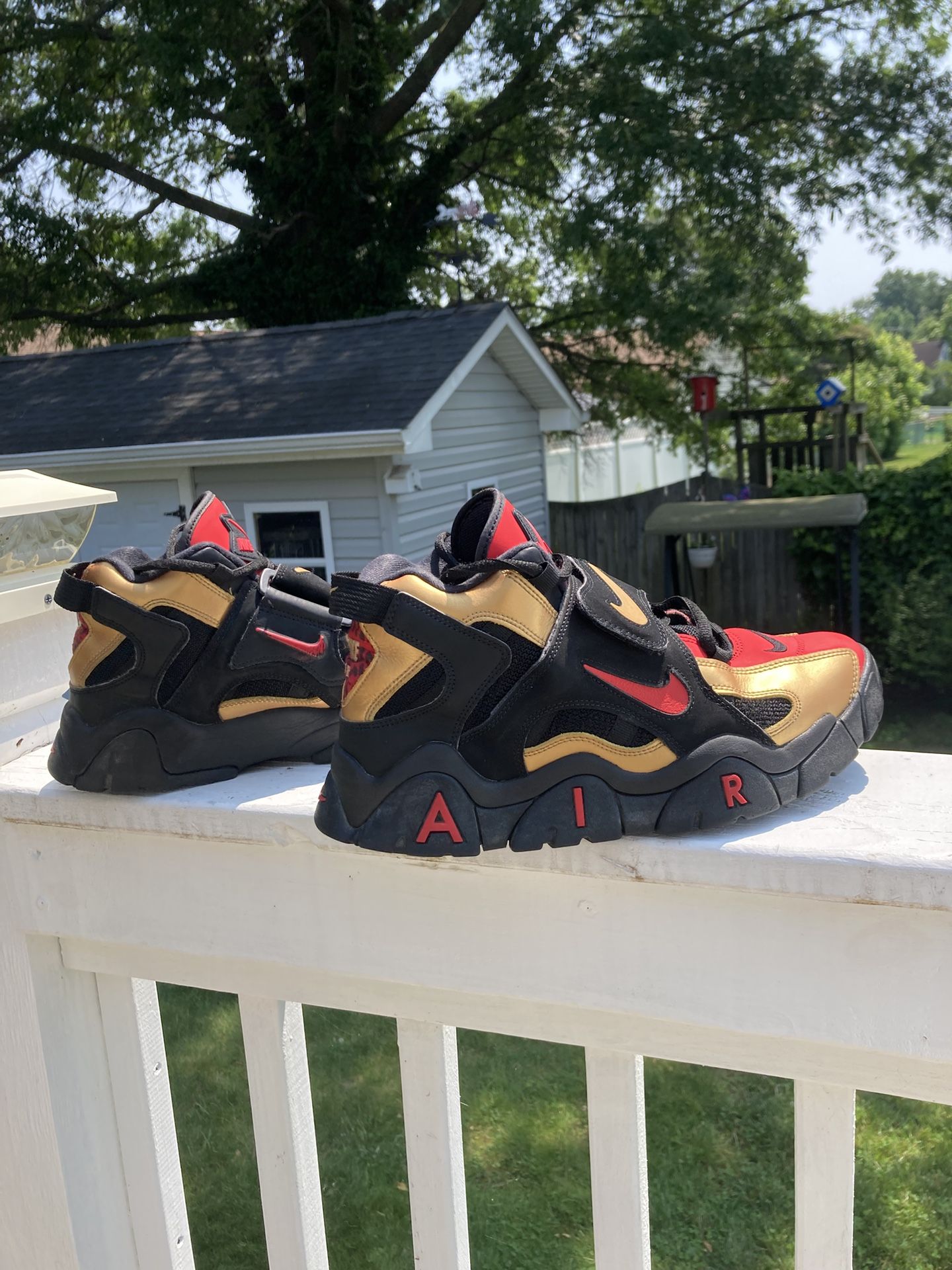 Nike Air Barrage size 11.5 mens