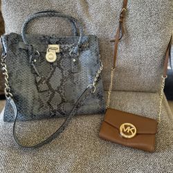 Genuine Michael Kors Handbags. 